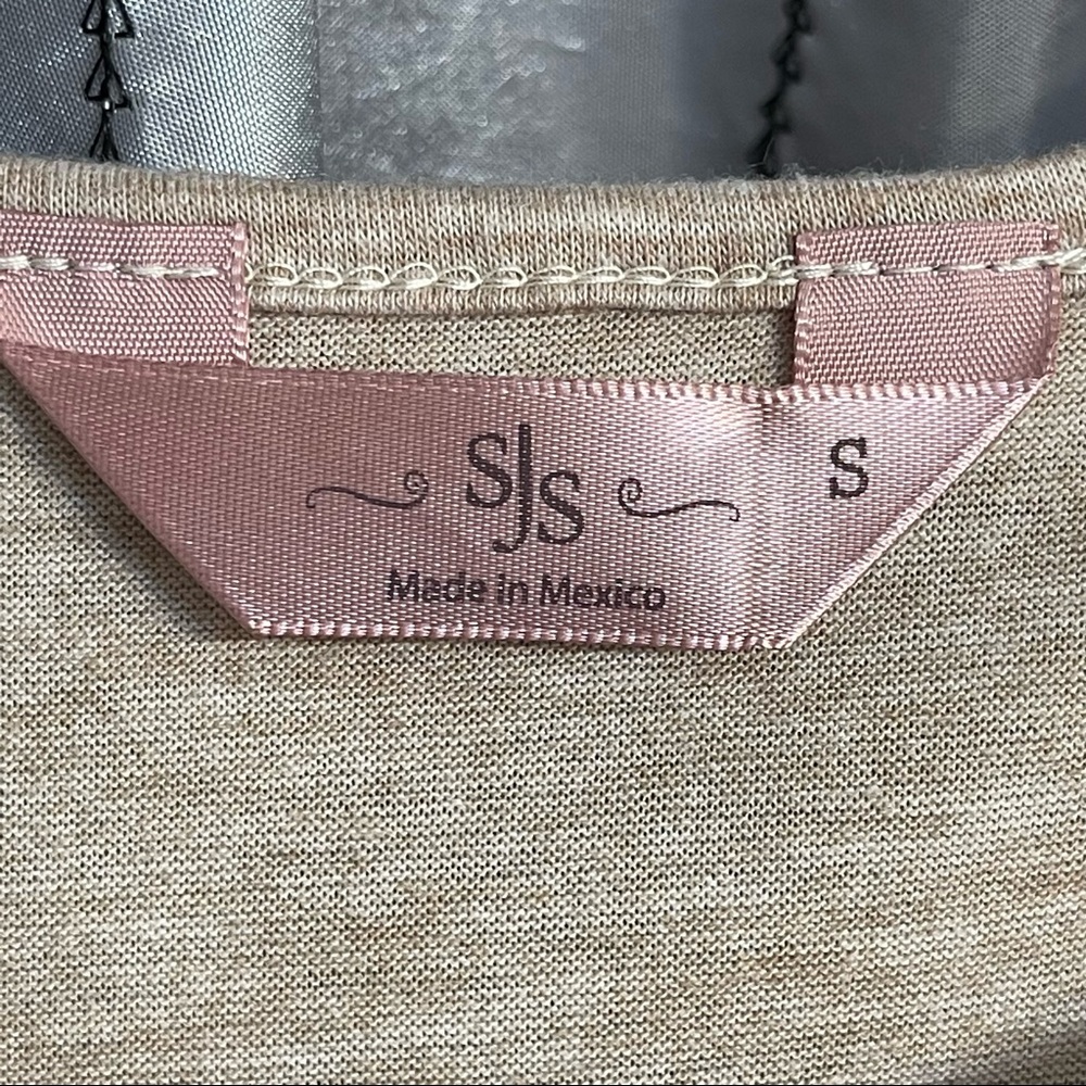 SJS Ruched Arrow Top - Picture 8 of 11